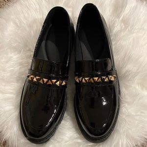 NEW! Patent leather platform loafers